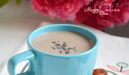 红枣黑芝麻豆浆功效,滋补养生，润燥养颜的天然饮品